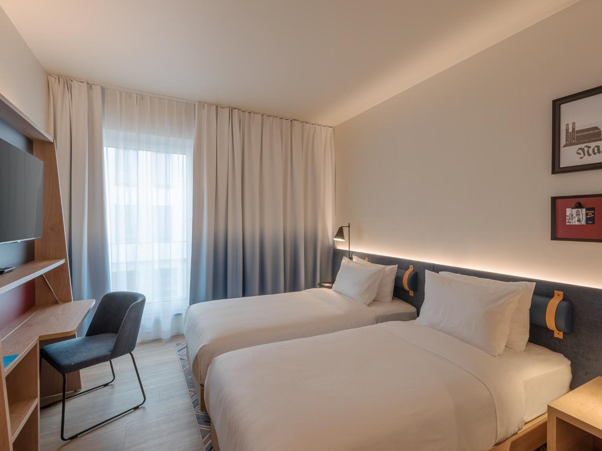 Hampton By Hilton Munich City North Exterior photo