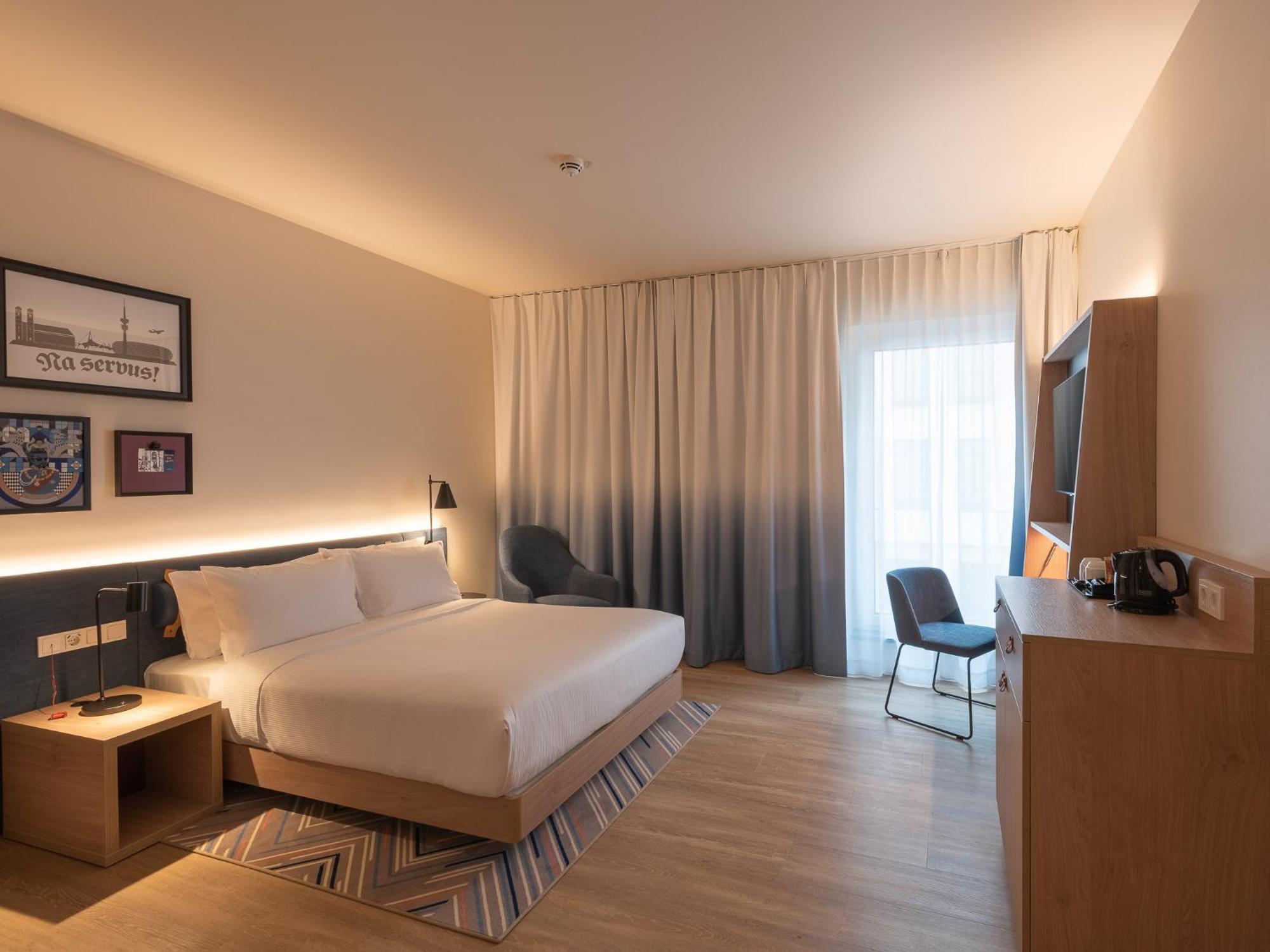 Hampton By Hilton Munich City North Exterior photo