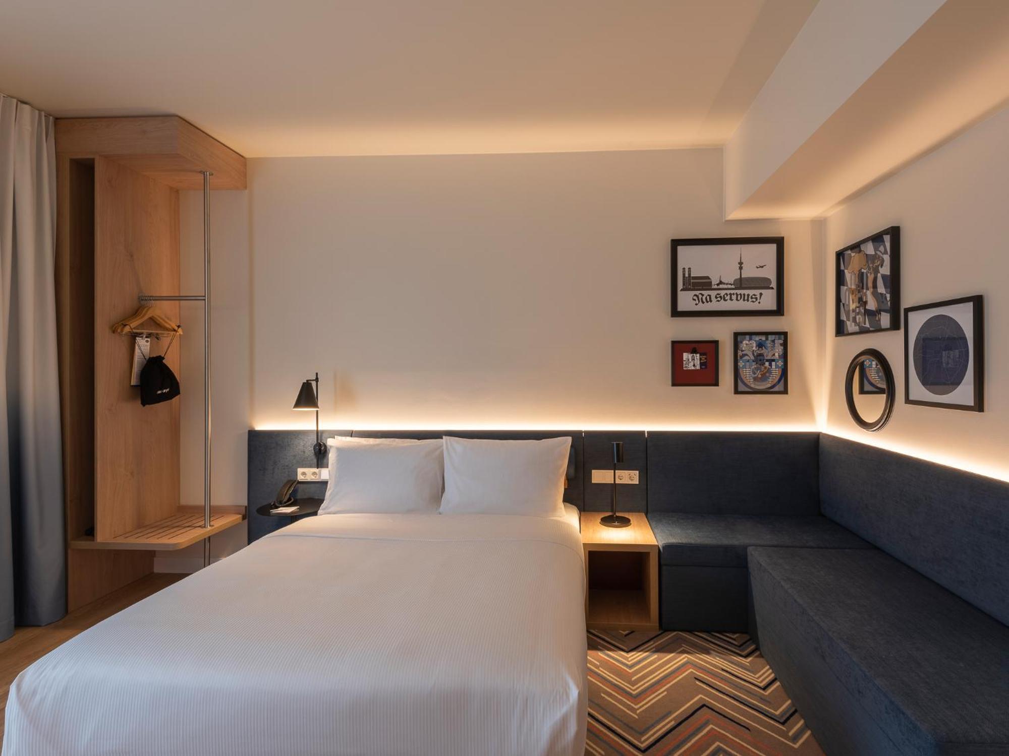 Hampton By Hilton Munich City North Exterior photo