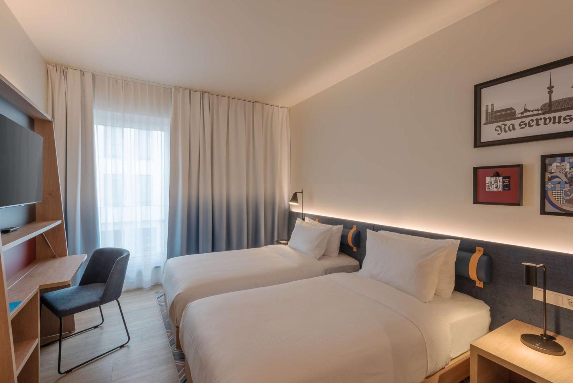 Hampton By Hilton Munich City North Exterior photo