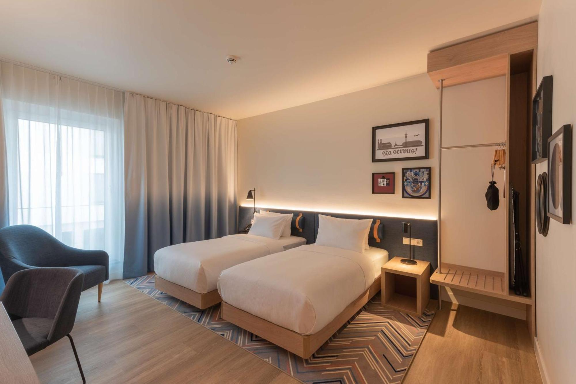 Hampton By Hilton Munich City North Exterior photo